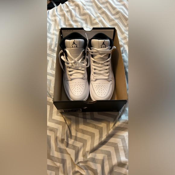 reverse panda mids - Picture 1 of 6